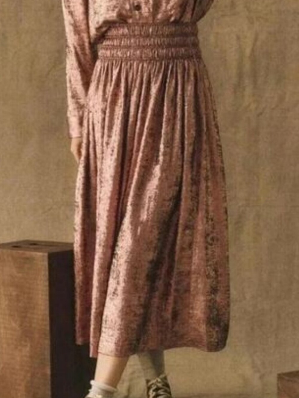 The Great. The Viola Skirt Rose Metallic Smocked Elastic Waist Maxi Women's 0